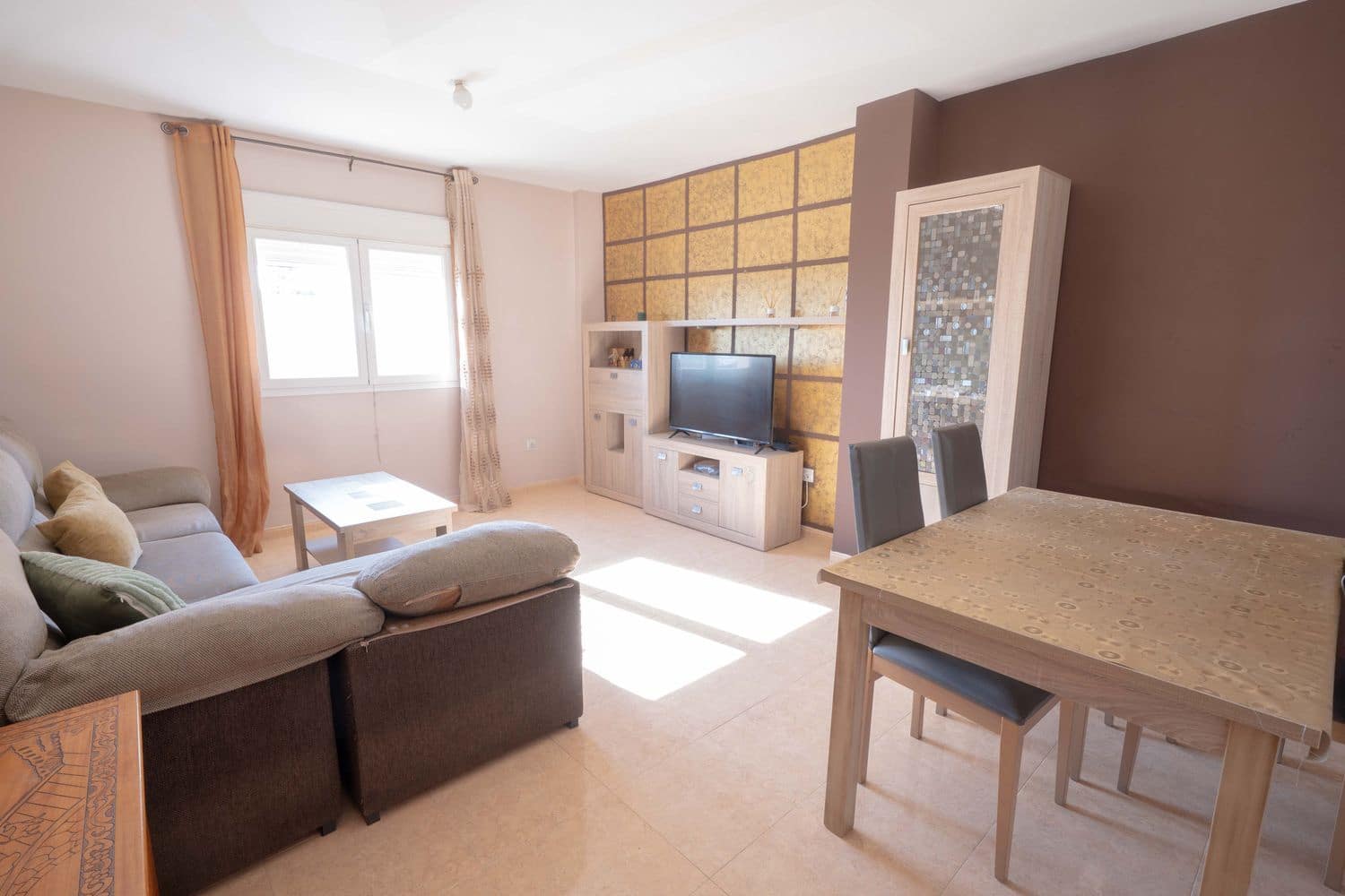 3 bedroom Apartment for sale in El Ejido with garage - € 120,000 (Ref: 9523879)