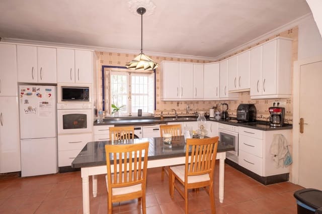 6 quarto Moradia para venda em Berja com garagem - 290 000 € (Ref: 9535481)