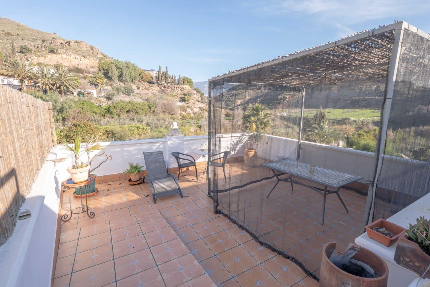 6 bedroom Villa for sale in Berja with garage - € 290,000 (Ref: 9535481)