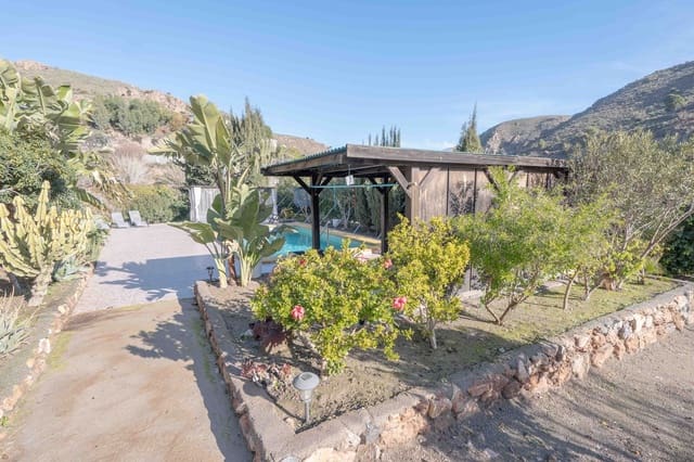 6 quarto Moradia para venda em Berja com garagem - 290 000 € (Ref: 9535481)