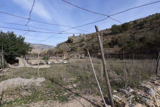 Ubebygd land til salgs i Dalías - € 200 000 (Ref: 9550553)