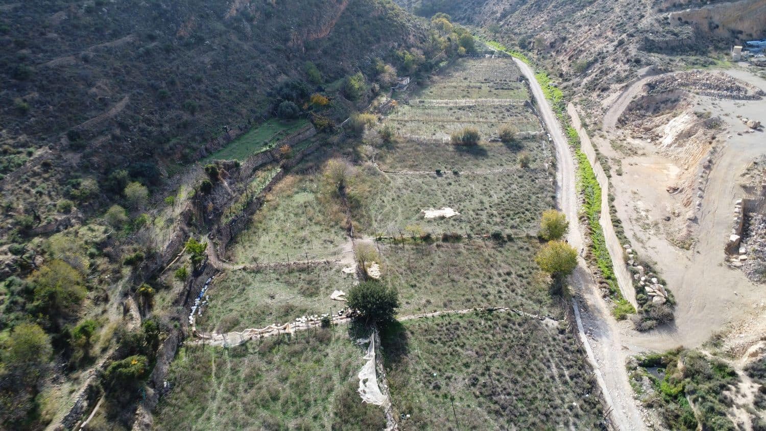 Ubebygd land til salgs i Dalias - € 200 000 (Ref: 9550553)