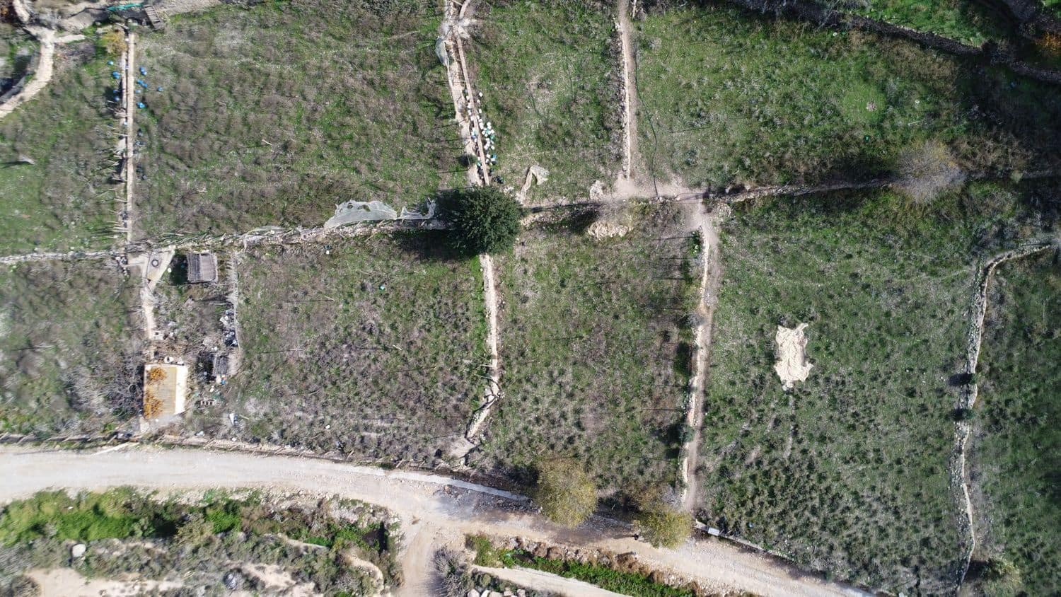 Ubebygd land til salgs i Dalias - € 200 000 (Ref: 9550553)