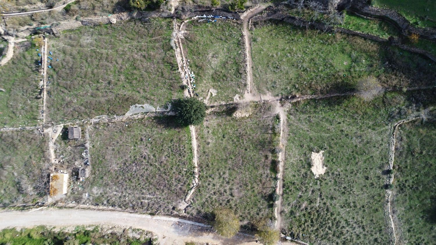 Ubebygd land til salgs i Dalias - € 200 000 (Ref: 9550553)