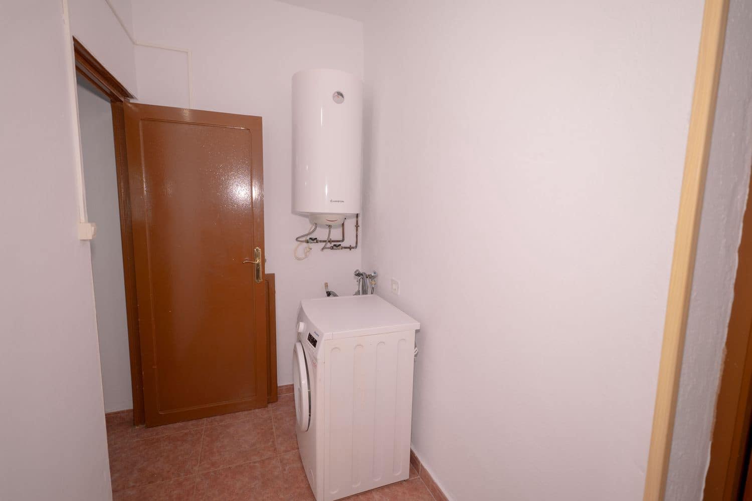 2 makuuhuone Huvila myytävänä paikassa Berja mukana 
autotalli - 120 000 € (Ref: 9669763)