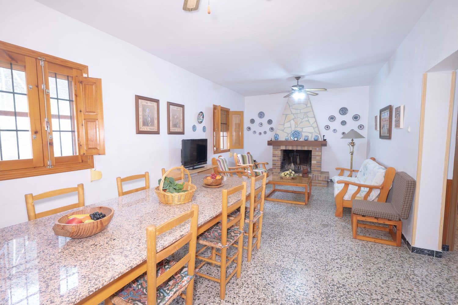 2 makuuhuone Huvila myytävänä paikassa Berja mukana 
autotalli - 120 000 € (Ref: 9669763)