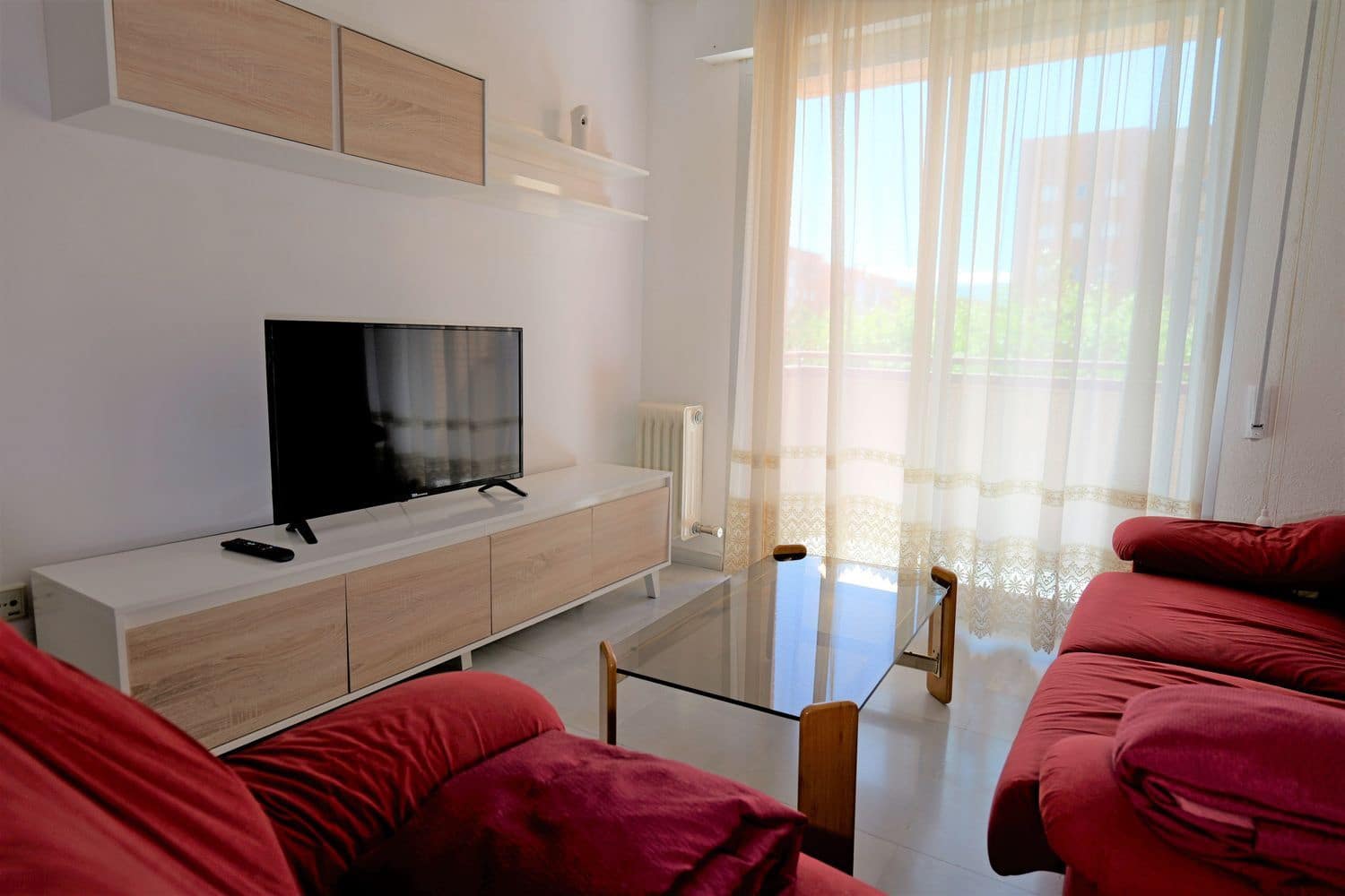 3 bedroom Apartment for rent in Granada city with garage - € 850 (Ref: 9719402)