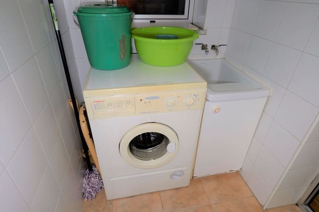 3 bedroom Apartment for rent in Almanjayar, Granada city with garage - € 850 (Ref: 9719402)