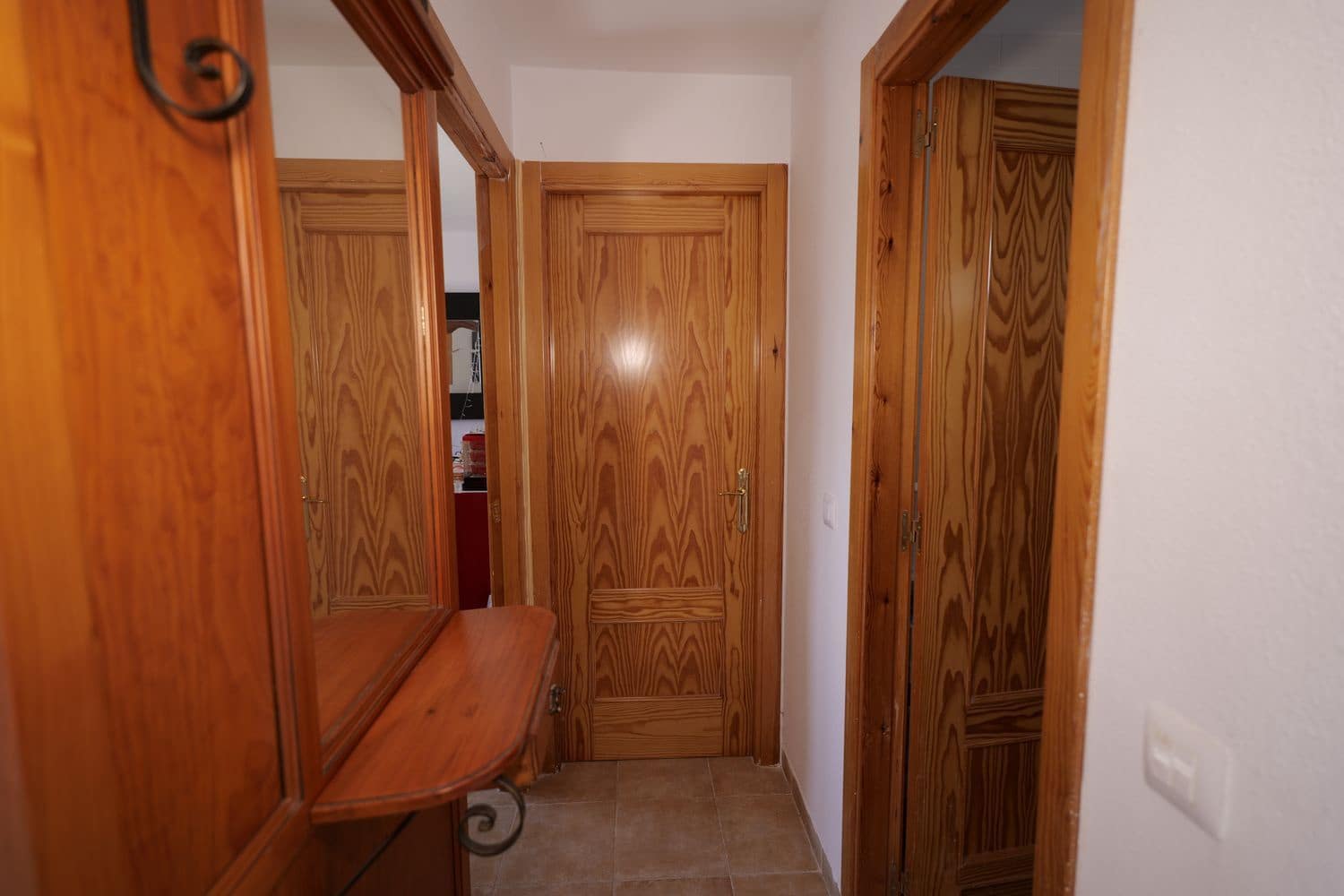 4 bedroom Townhouse for sale in Picena with garage - € 59,700 (Ref: 9741467)