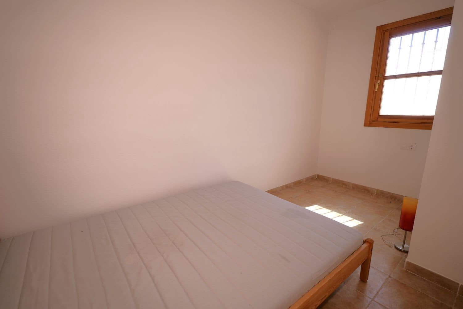 4 bedroom Townhouse for sale in Picena with garage - € 59,700 (Ref: 9741467)