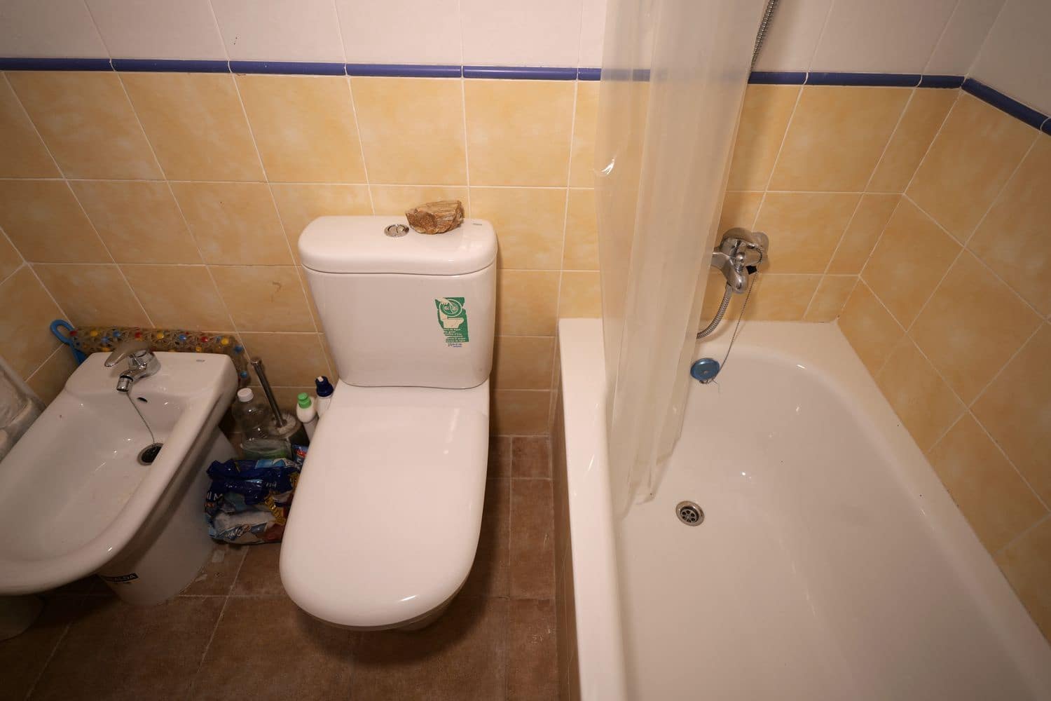 4 bedroom Townhouse for sale in Picena with garage - € 59,700 (Ref: 9741467)