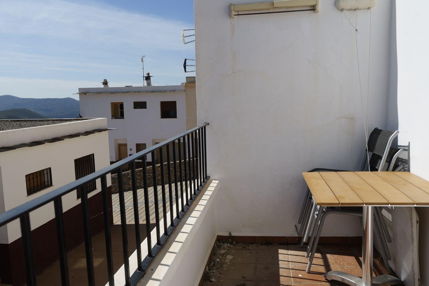 4 bedroom Townhouse for sale in Picena with garage - € 59,700 (Ref: 9741467)