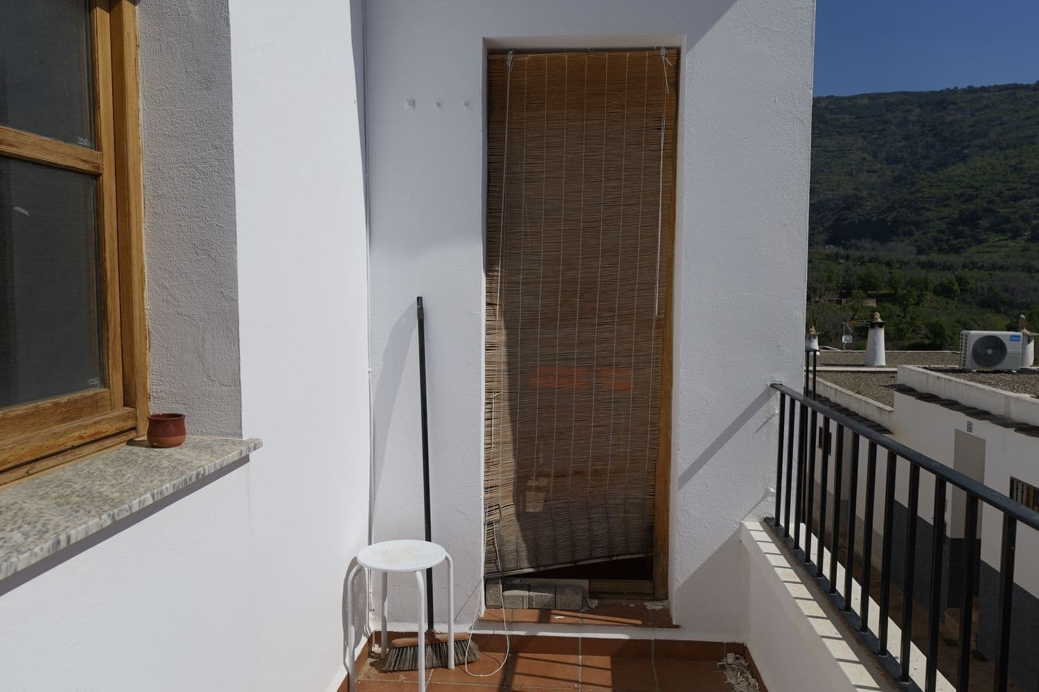 4 bedroom Townhouse for sale in Picena with garage - € 59,700 (Ref: 9741467)