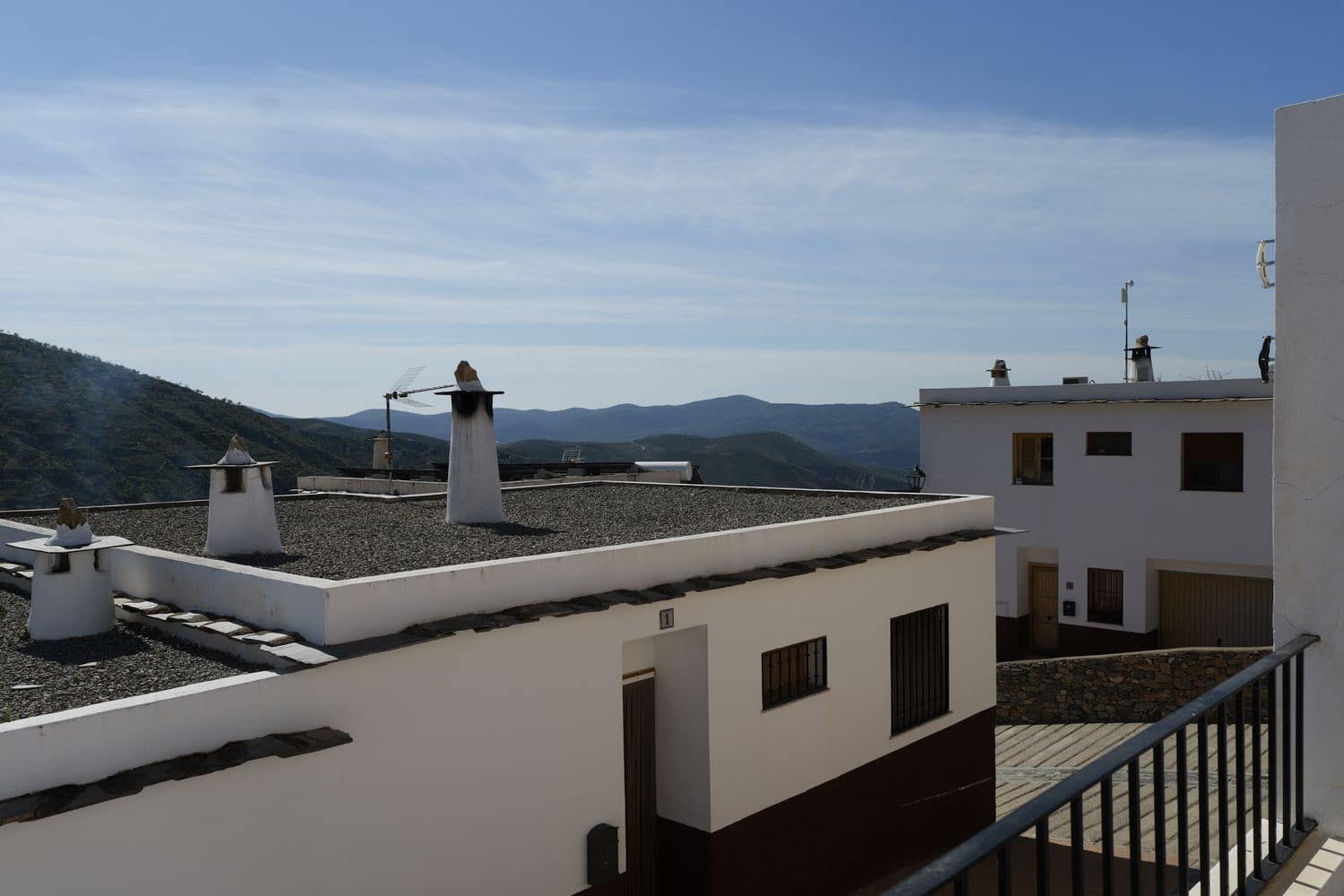 4 bedroom Townhouse for sale in Picena with garage - € 59,700 (Ref: 9741467)