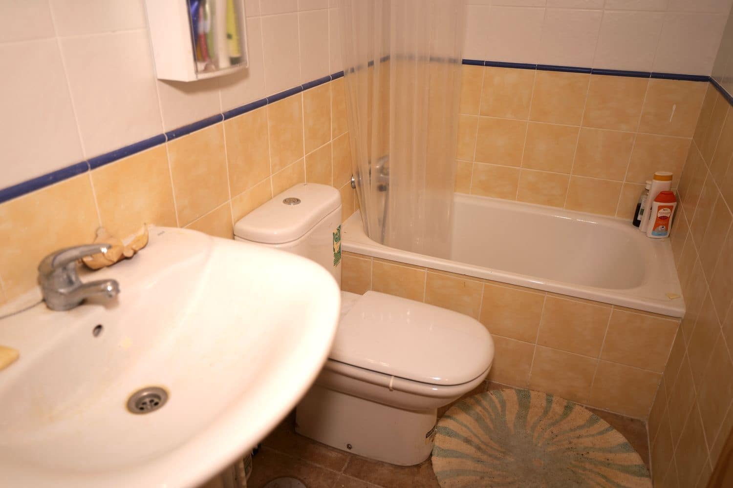 4 bedroom Townhouse for sale in Picena with garage - € 59,700 (Ref: 9741467)