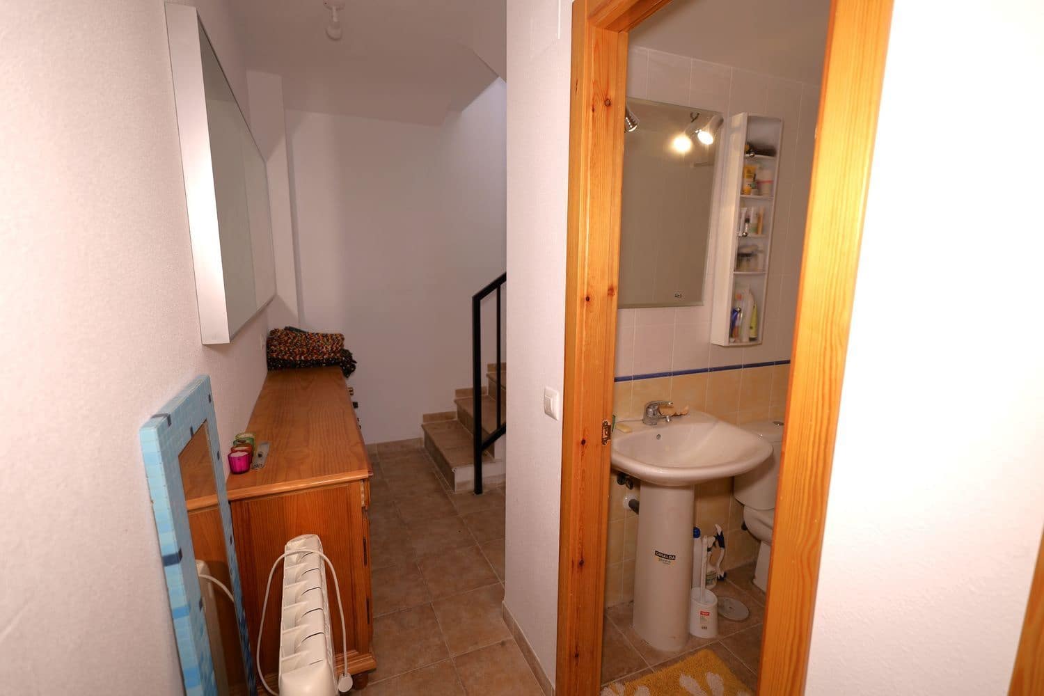 4 bedroom Townhouse for sale in Picena with garage - € 59,700 (Ref: 9741467)