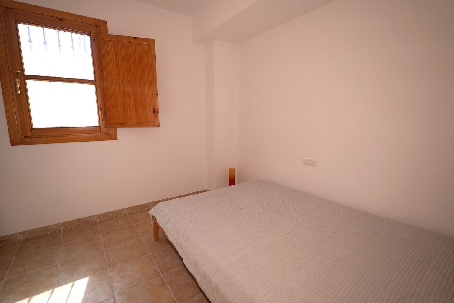 4 bedroom Townhouse for sale in Picena with garage - € 59,700 (Ref: 9741467)