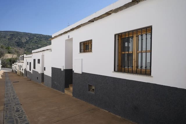 4 bedroom Townhouse for sale in Picena, Nevada with garage - € 59,700 (Ref: 9741467)