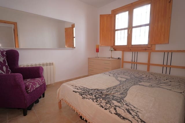 4 bedroom Townhouse for sale in Picena, Nevada with garage - € 59,700 (Ref: 9741467)