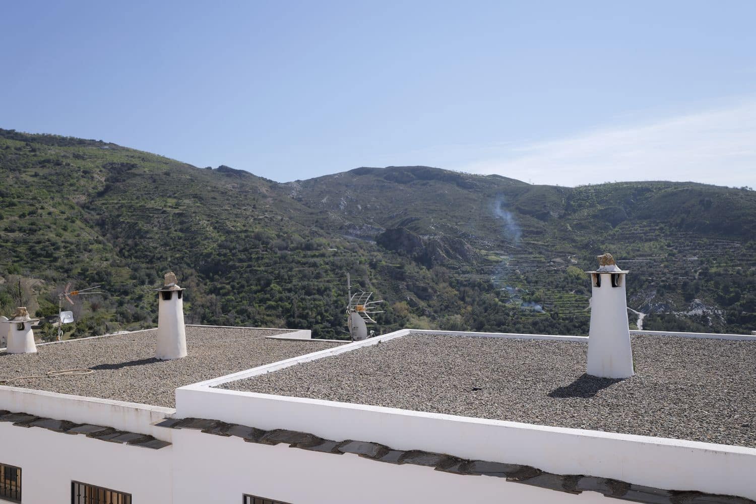 4 bedroom Townhouse for sale in Picena with garage - € 59,700 (Ref: 9741467)