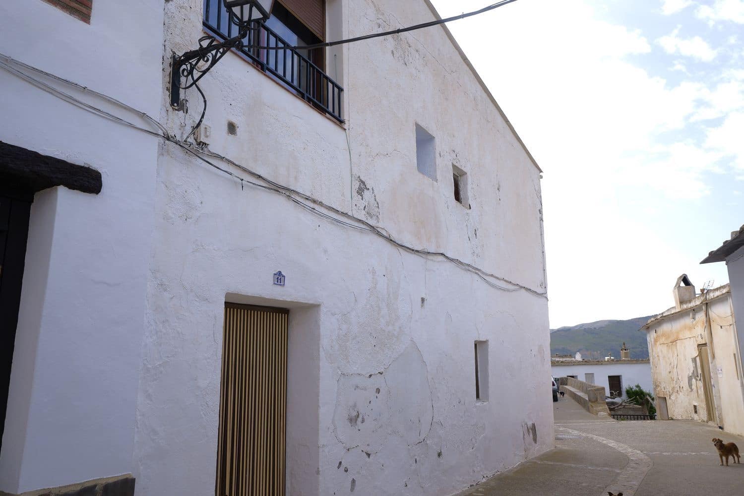 6 bedroom Townhouse for sale in Lobras with garage - € 79,000 (Ref: 9764893)