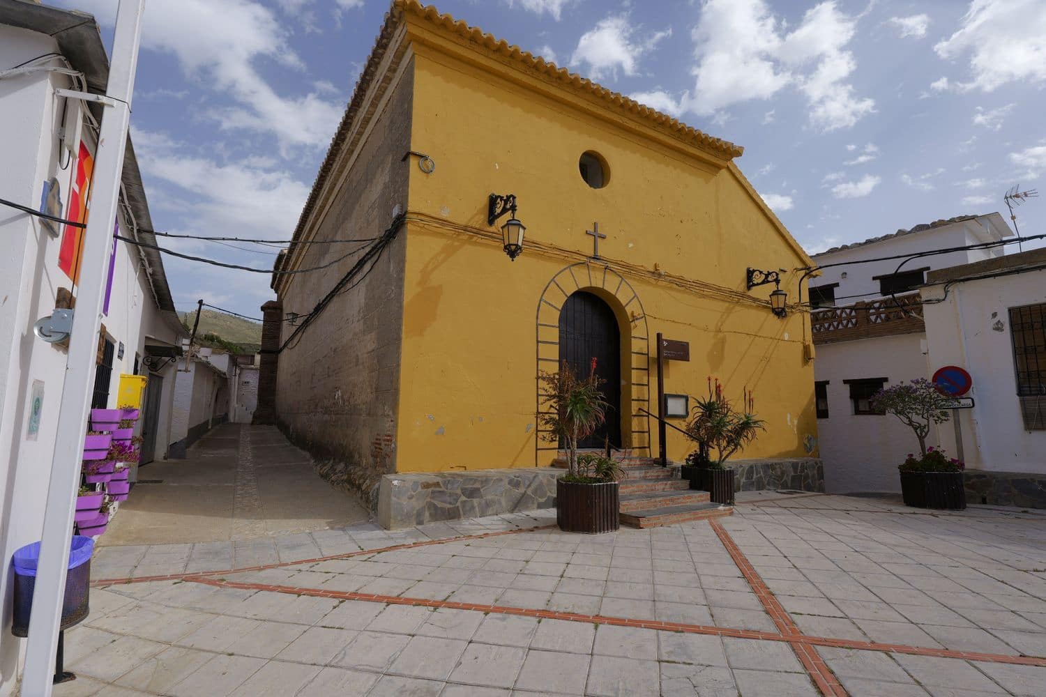 6 bedroom Townhouse for sale in Lobras with garage - € 79,000 (Ref: 9764893)