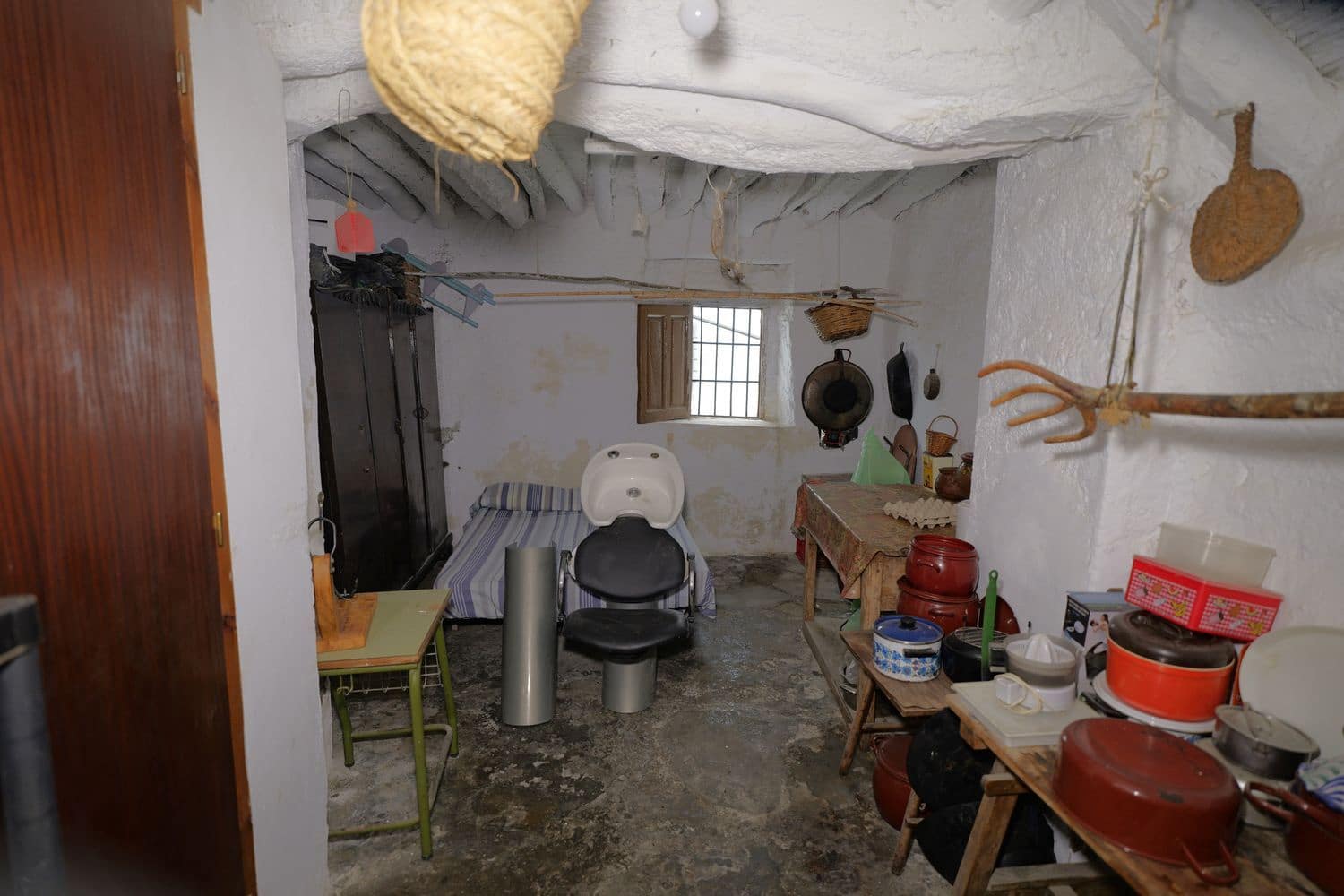 6 bedroom Townhouse for sale in Lobras with garage - € 79,000 (Ref: 9764893)