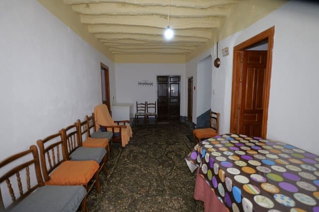 6 slaapkamer Huis te koop in Lobras met garage - € 79.000 (Ref: 9764893)