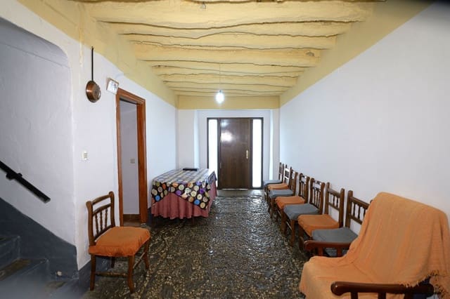 6 slaapkamer Huis te koop in Lobras met garage - € 79.000 (Ref: 9764893)