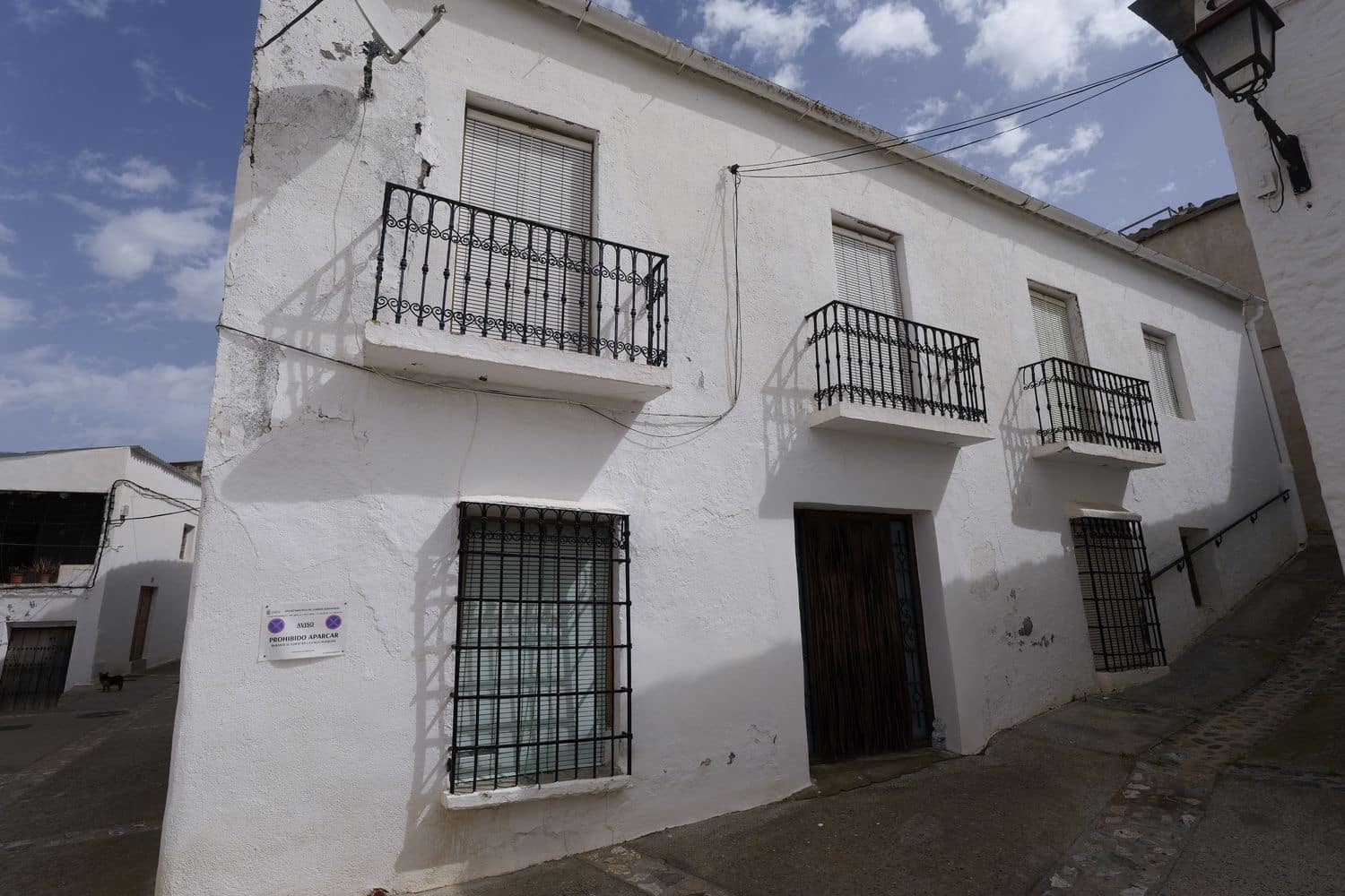 6 bedroom Townhouse for sale in Lobras with garage - € 79,000 (Ref: 9764893)