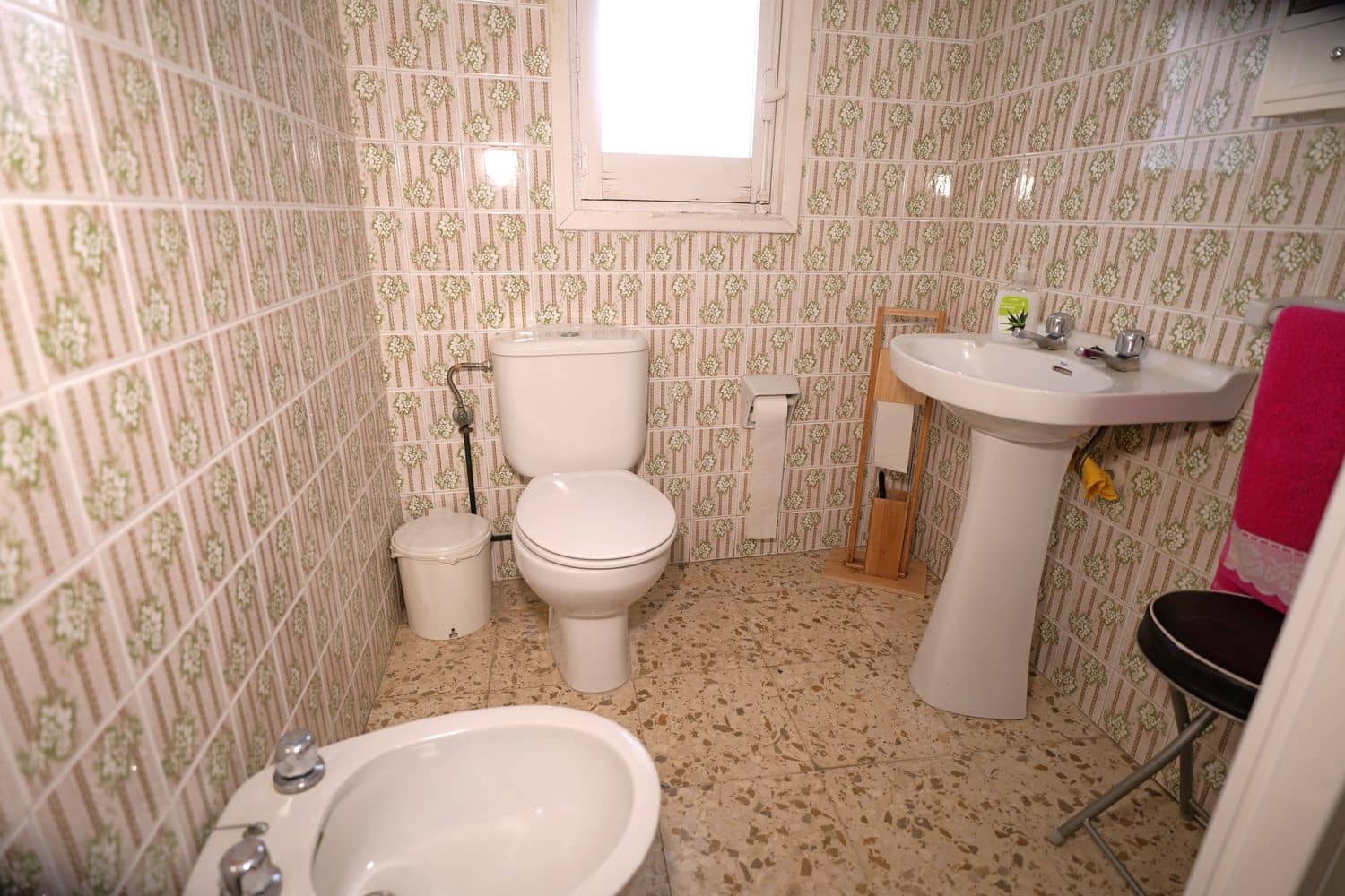 6 bedroom Townhouse for sale in Lobras with garage - € 79,000 (Ref: 9764893)