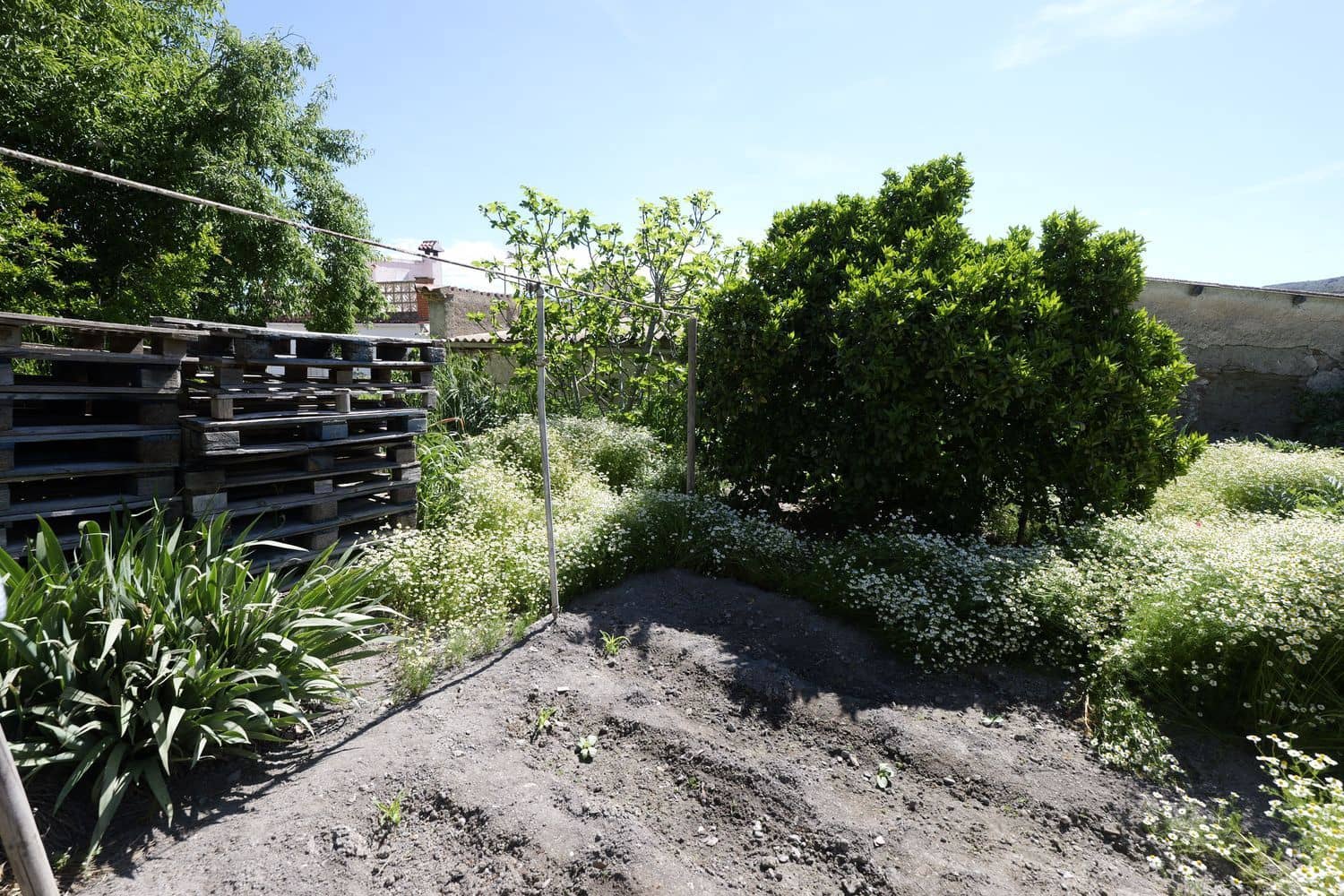 3 bedroom Townhouse for sale in Turon with garage - € 19,500 (Ref: 9805961)