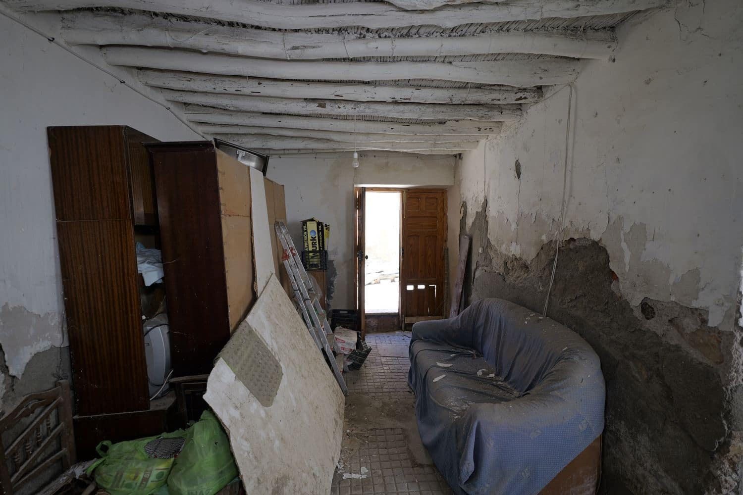 3 bedroom Townhouse for sale in Turon with garage - € 19,500 (Ref: 9805961)