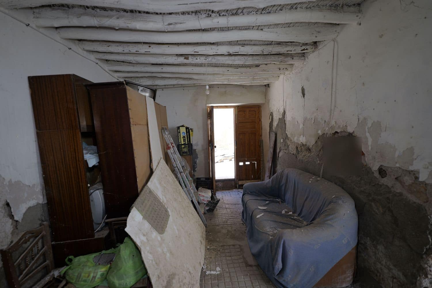 3 bedroom Townhouse for sale in Turon with garage - € 19,500 (Ref: 9805961)