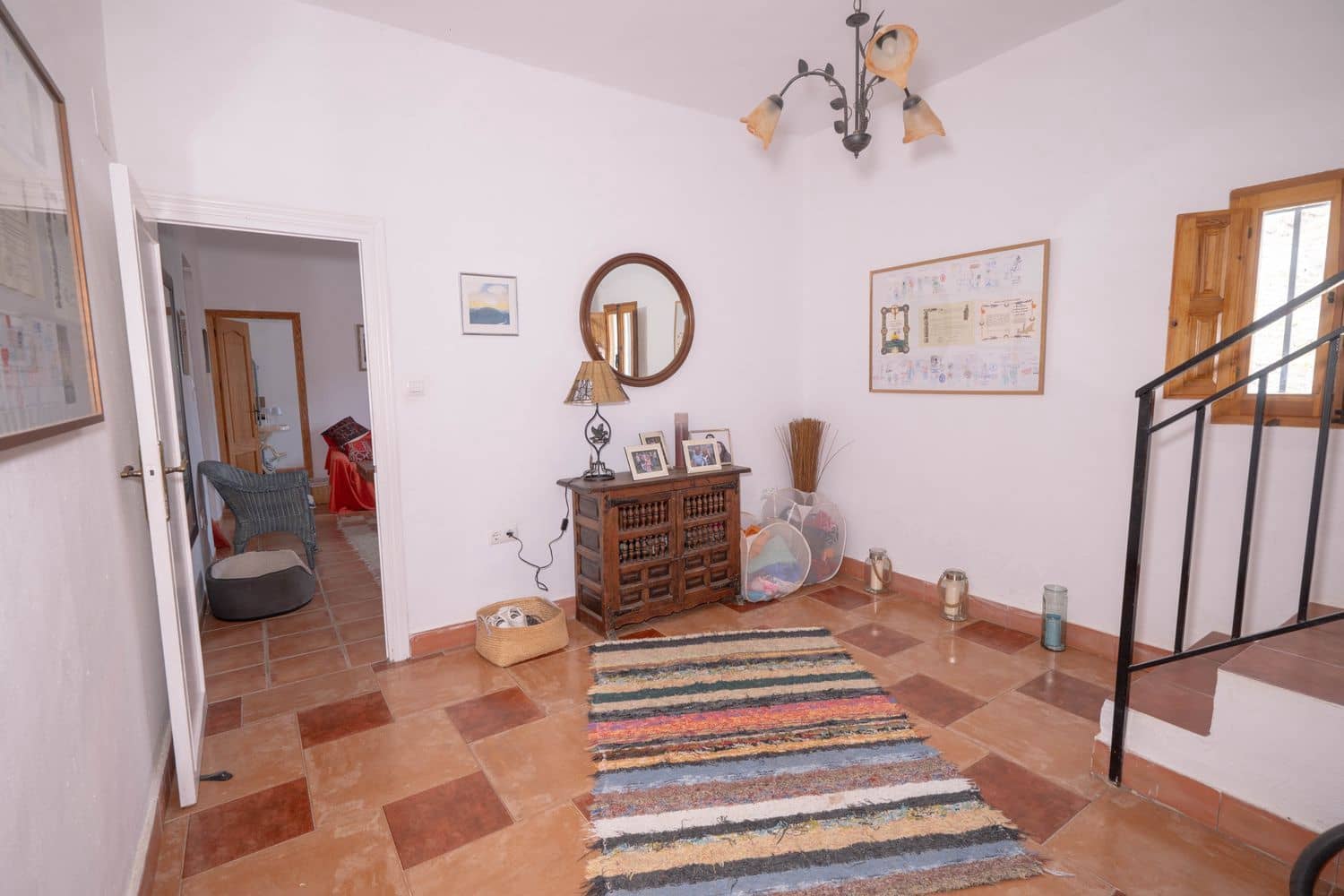 5 soveværelse Villa til salg i Almeria by med swimmingpool garage - € 160.000 (Ref: 9805962)