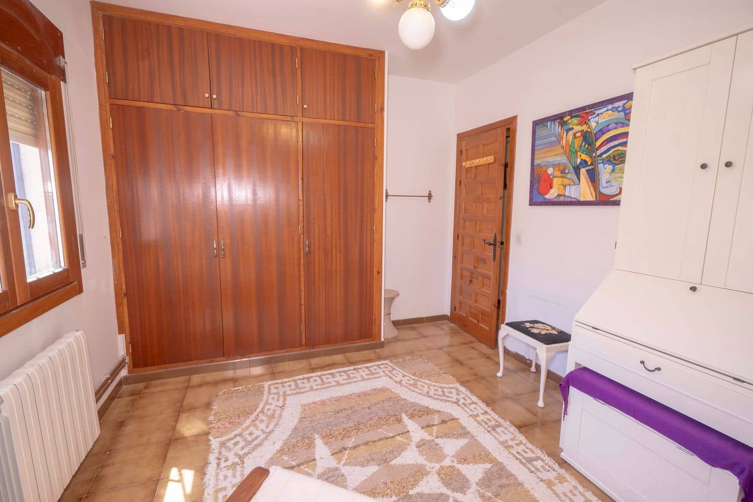 6 bedroom Villa for sale in Valor with pool garage - € 190,000 (Ref: 9893658)