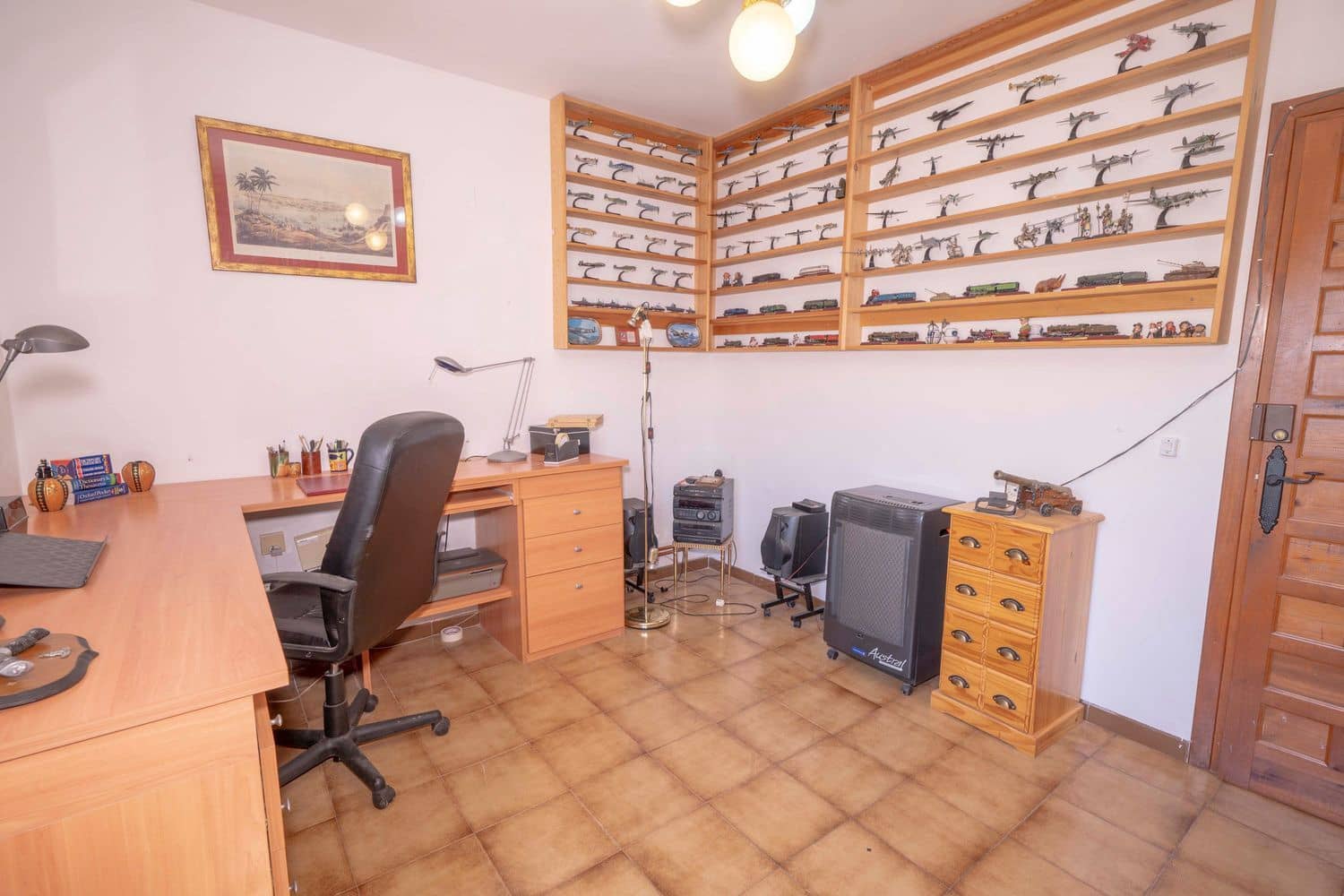 6 bedroom Villa for sale in Valor with pool garage - € 190,000 (Ref: 9893658)
