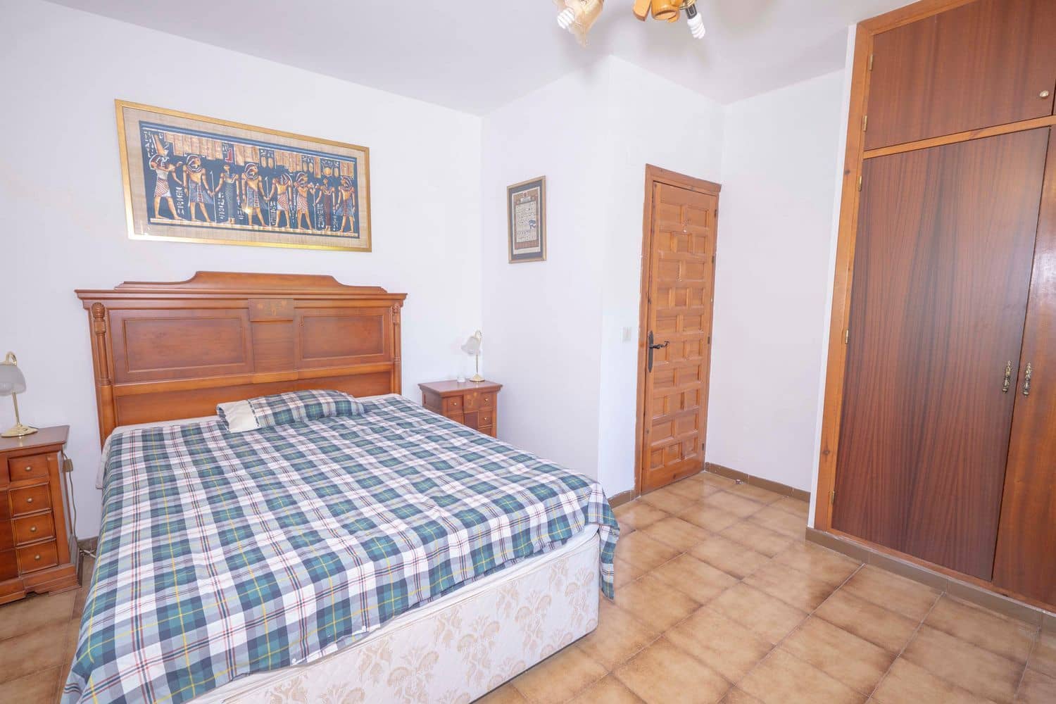 6 bedroom Villa for sale in Valor with pool garage - € 190,000 (Ref: 9893658)