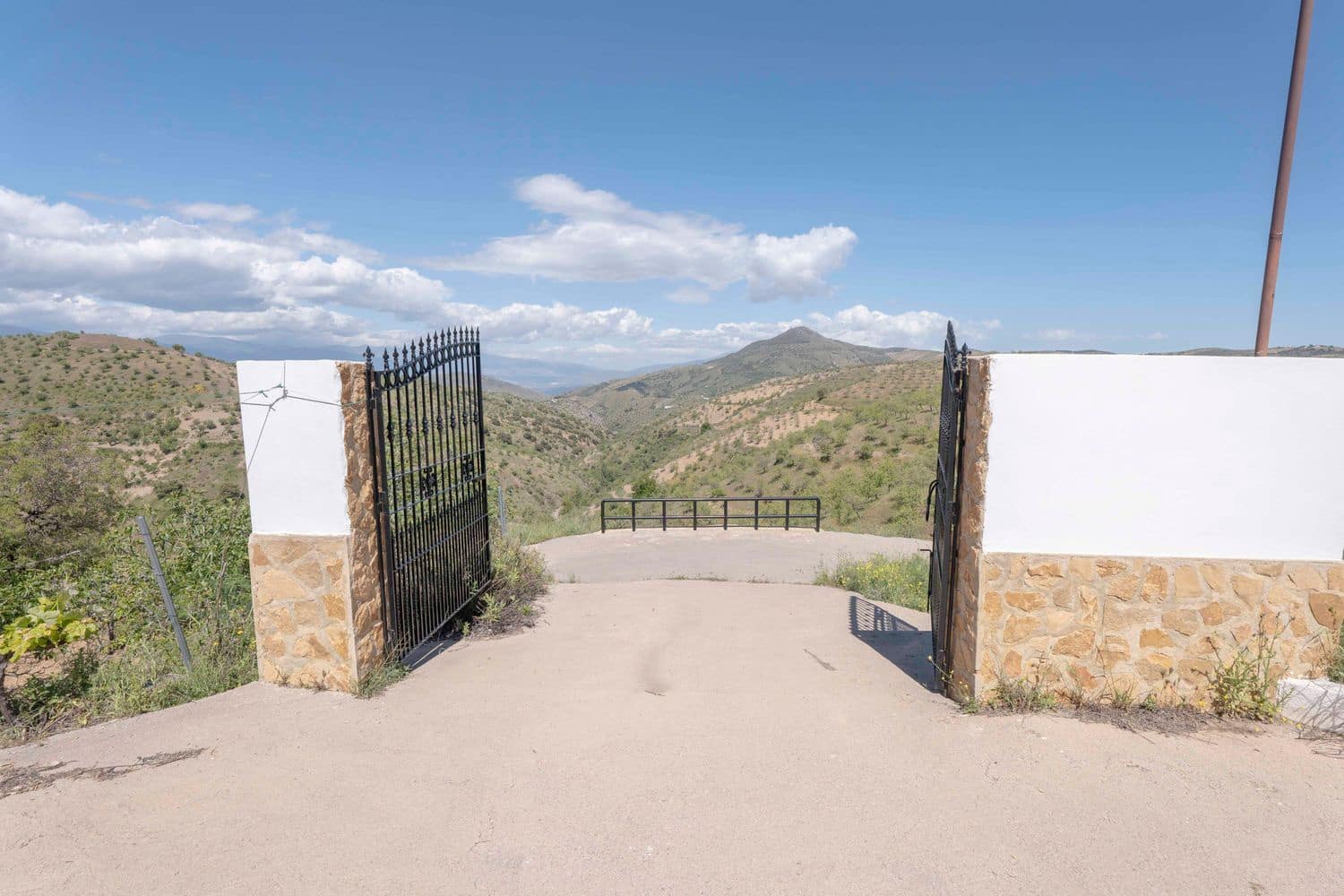 3 bedroom Villa for sale in Murtas with pool garage - € 350,000 (Ref: 9893659)