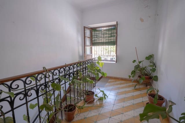 4 sovrum Lägenhet till salu i Ugíjar med garage - 99 700 € (Ref: 9912432)