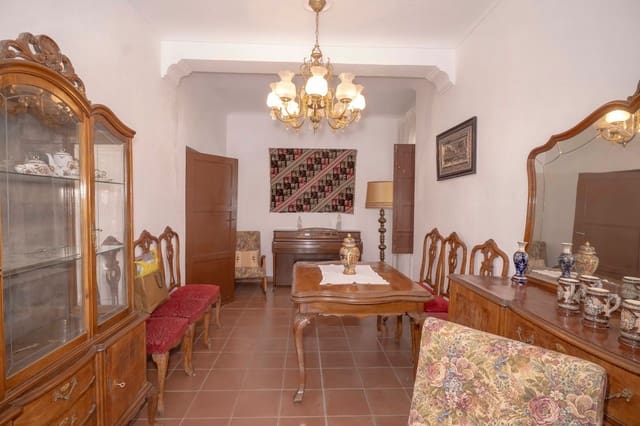 4 sovrum Lägenhet till salu i Ugíjar med garage - 99 700 € (Ref: 9912432)