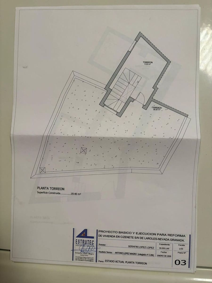 Omakotitalo myytävänä paikassa Laroles mukana 
autotalli - 33 500 € (Ref: 9956656)