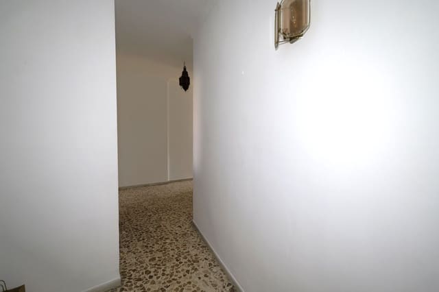 4 soverom Leilighet til salgs i Berja med garasje - € 85 000 (Ref: 9976664)