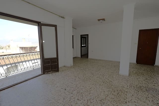 4 soverom Leilighet til salgs i Berja med garasje - € 85 000 (Ref: 9976664)