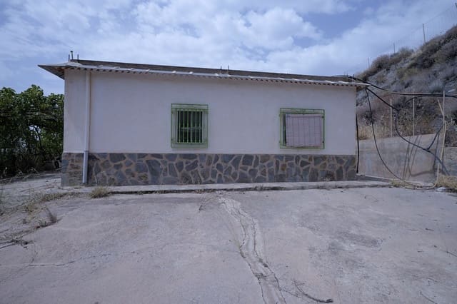 2 soveværelse Finca/Landehus til salg i Granada by med garage - € 85.000 (Ref: 9990156)