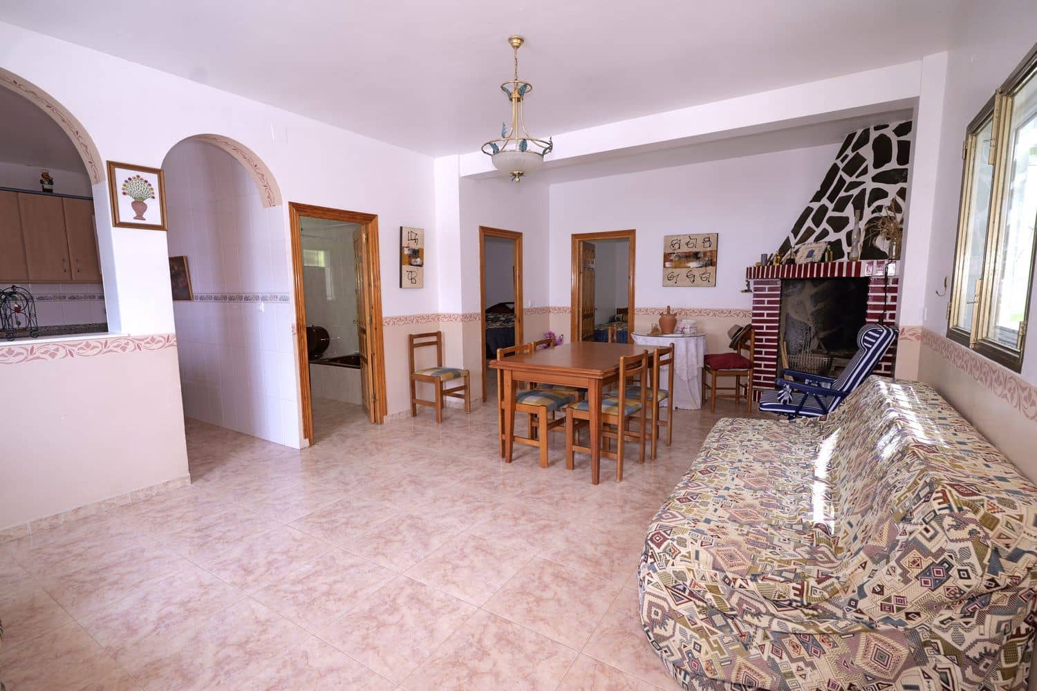 2 soveværelse Finca/Landehus til salg i Granada by med garage - € 85.000 (Ref: 9990156)