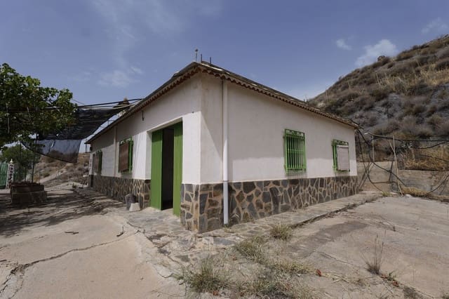 2 soveværelse Finca/Landehus til salg i Granada by med garage - € 85.000 (Ref: 9990156)