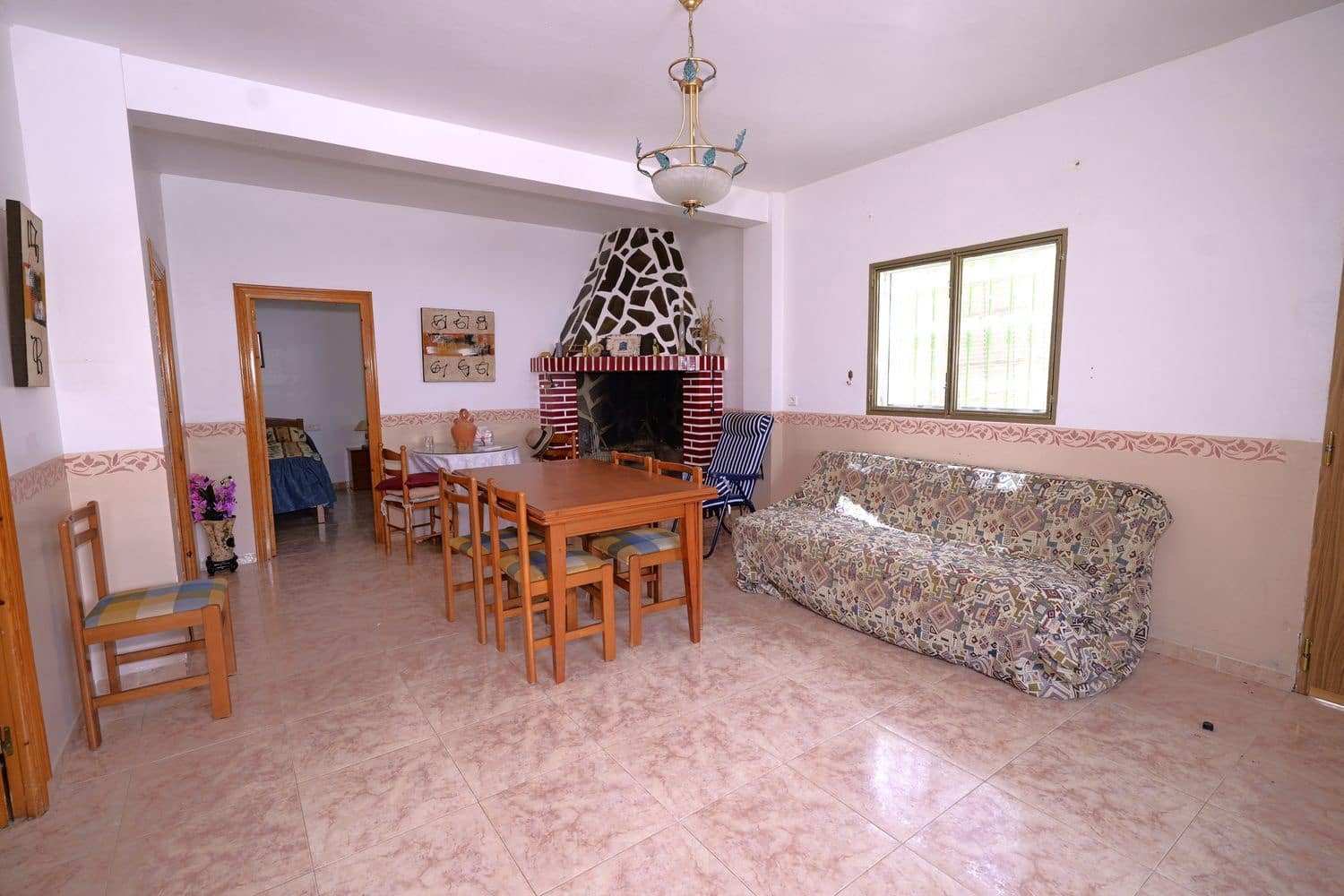 2 soveværelse Finca/Landehus til salg i Granada by med garage - € 85.000 (Ref: 9990156)
