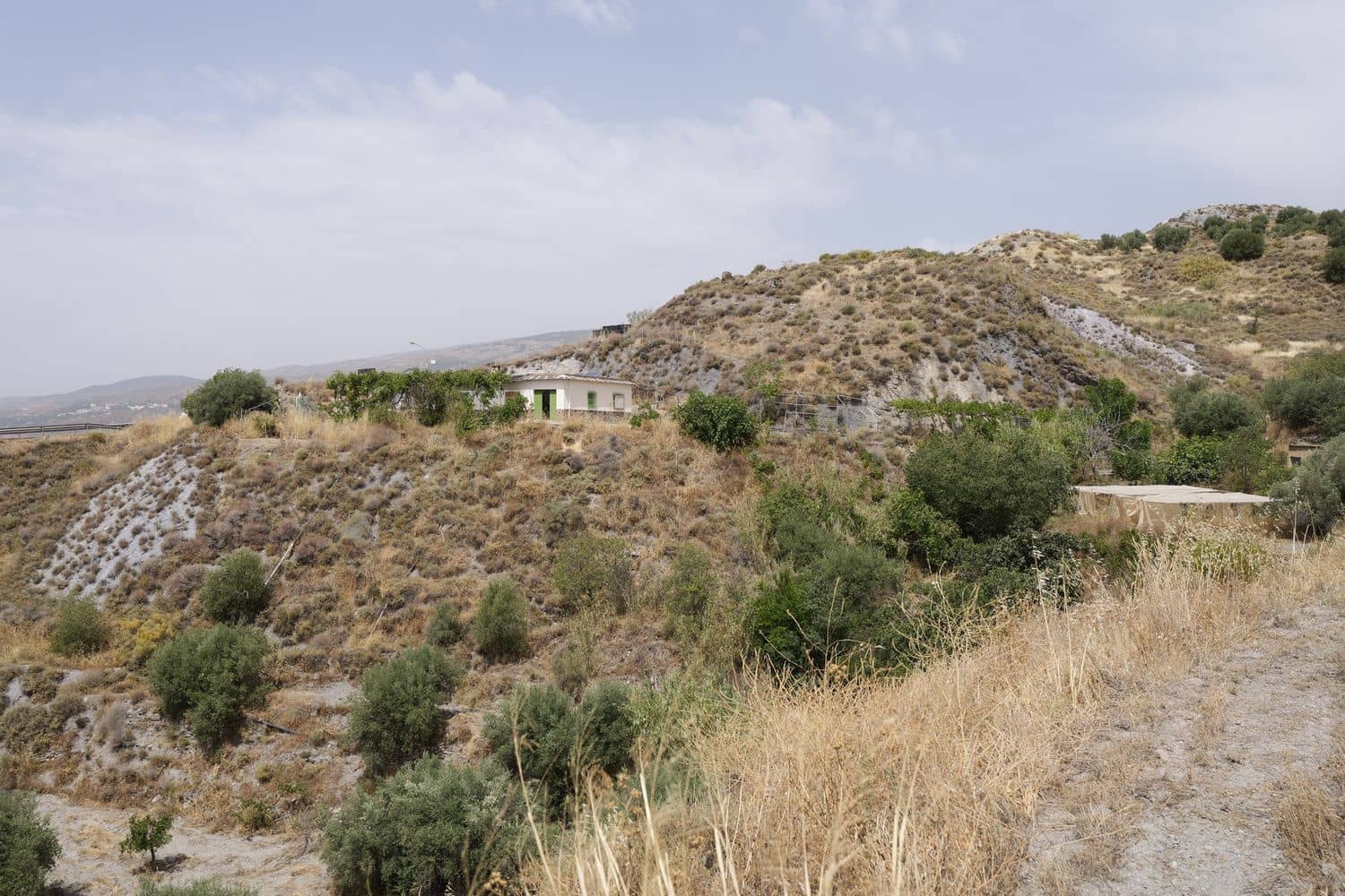 2 soveværelse Finca/Landehus til salg i Granada by med garage - € 85.000 (Ref: 9990156)