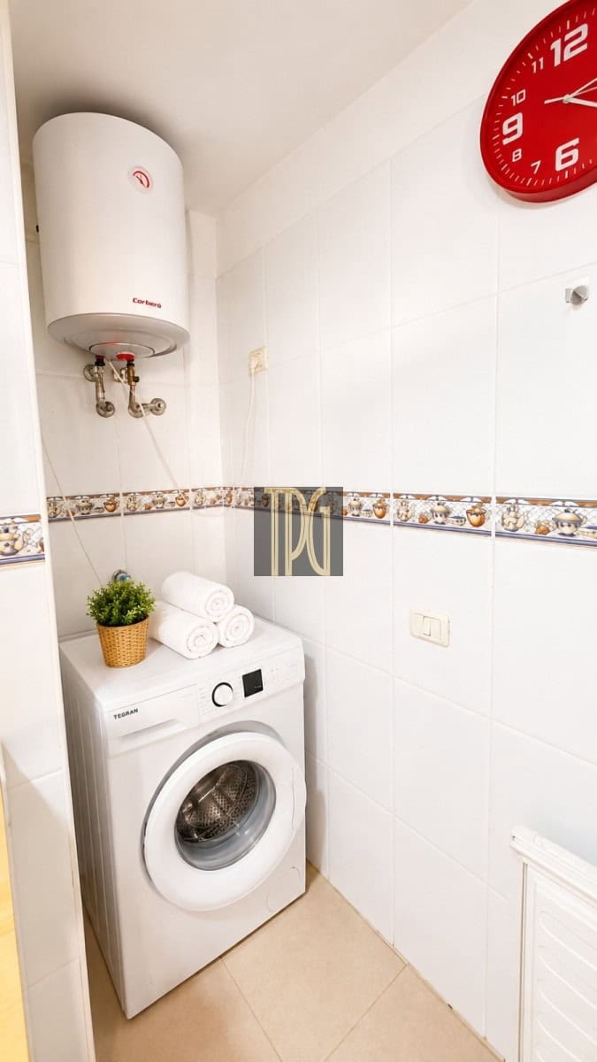 1 sovrum Lägenhet till salu i Arona - 273 000 € (Ref: 10030280)